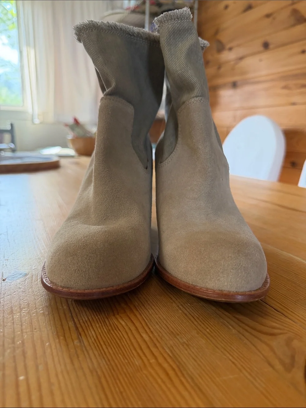 Splendid Genuine Leather and Canvas Stacked Heel Boot Cool Vibe! Size 9